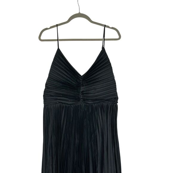 Petal and Pup Maira Black Satin Sleeveless Pleated Maxi Dress | Size 18 - Picture 7 of 9